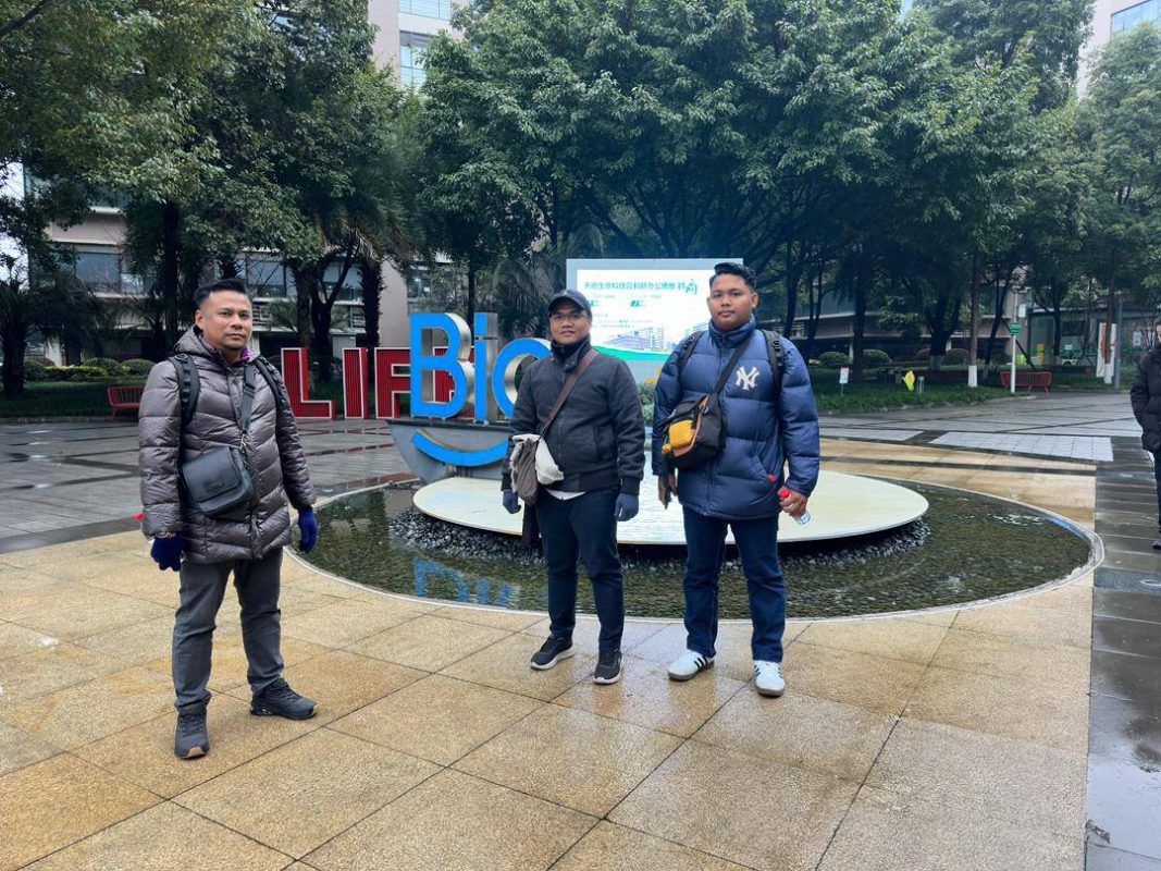 photo_6325815567029308855_y